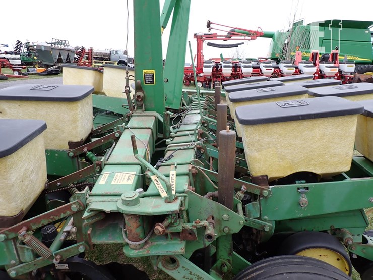 john-deere-7000-image-7