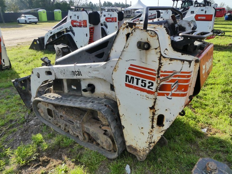 2004-bobcat-mt52-image-4
