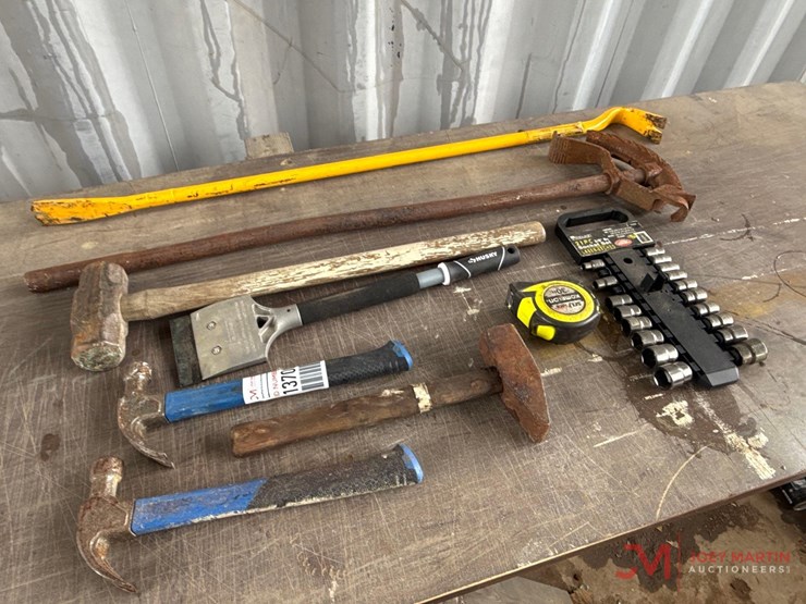 1-lot-of-misc.-tools-image-1