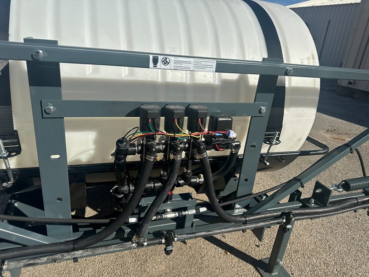 #32796-•-**unused-bowman-agmate-41'-300-gallon-3pt-sprayer-image-30