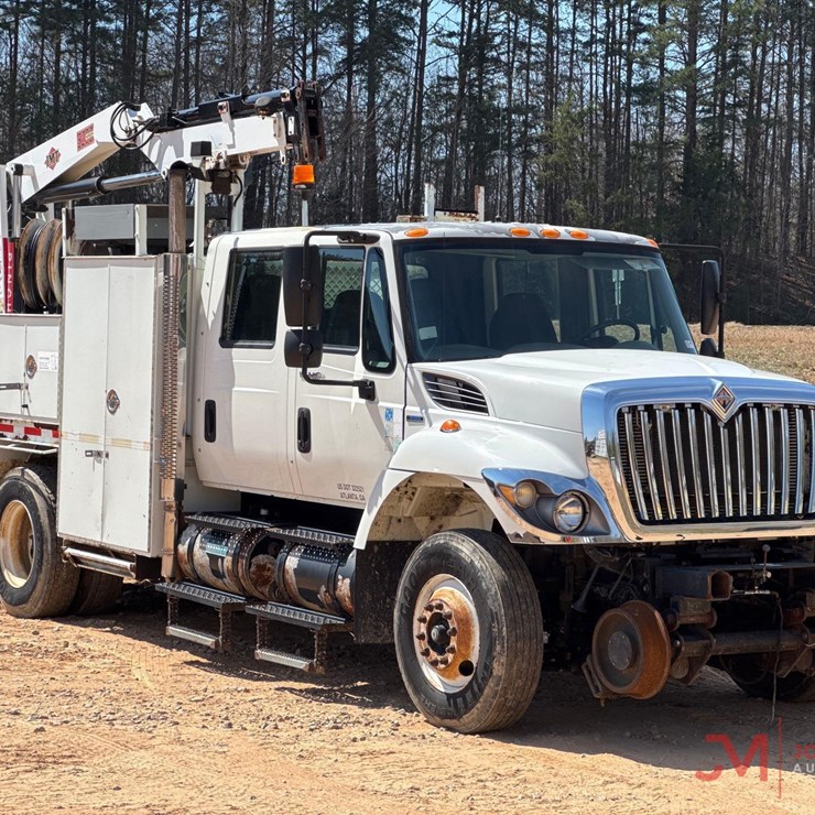 2008 INTERNATIONAL WORKSTAR 7300