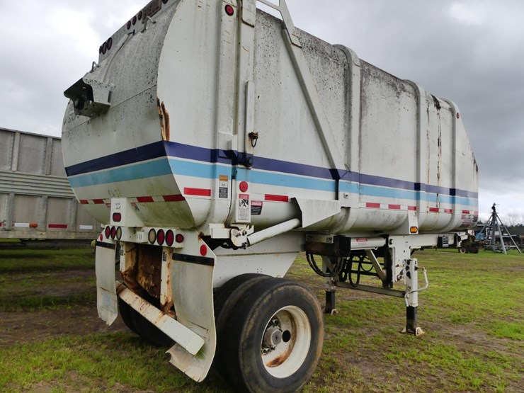 2011-heil-trailer-image-4