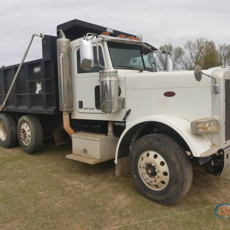 2009 PETERBILT 388