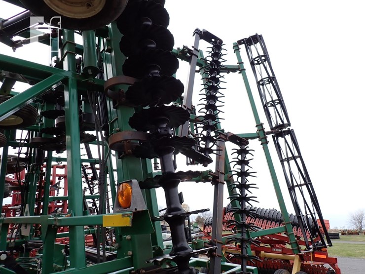 great-plains-4000tt-image-7