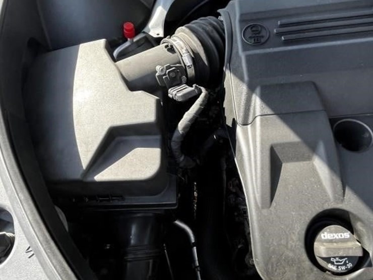 2013-cadillac-srx-image-22