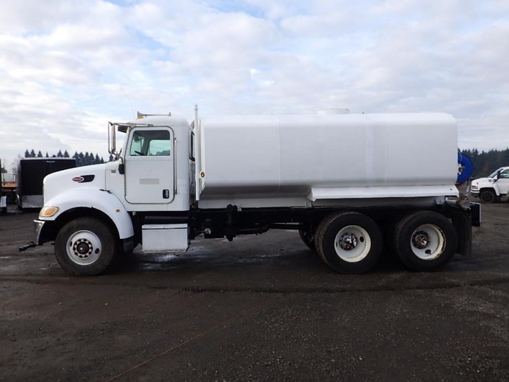 2007-peterbilt-335-image-6