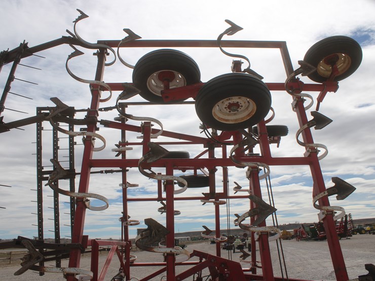 #1063-•-willrich-field-cultivator-with-finisher-image-52