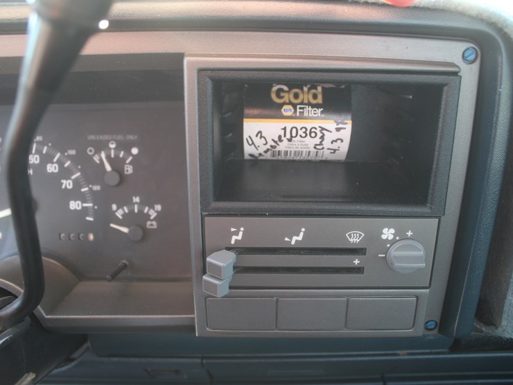 #3038-•-1992-gmc-seirra-single-cab-pickup-image-59