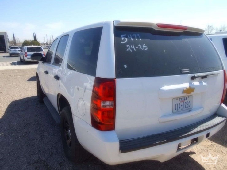 2014-chevrolet-tahoe-image-3