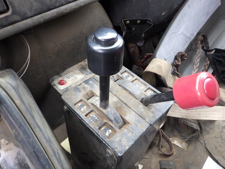 2011-international-durastar-4300-image-34