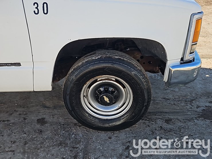 1995-chevrolet-1500-image-8