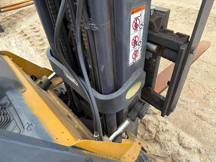 2021-caterpillar-2c6000-image-6