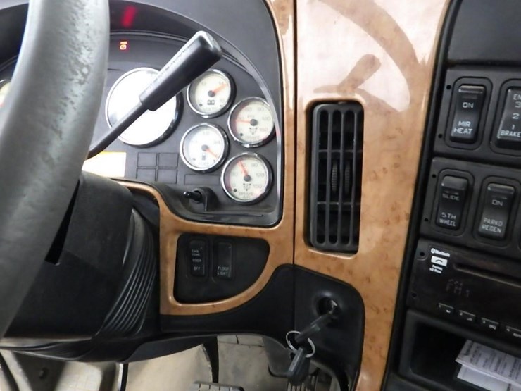 2016-international-prostar-image-48