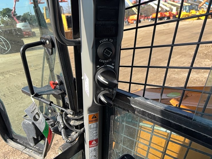 case-sr210b-image-15