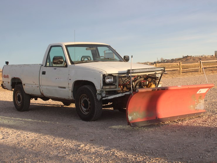 #3038-•-1992-gmc-seirra-single-cab-pickup-image-81
