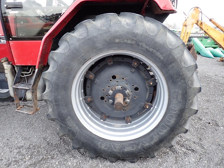 case-ih-5140-image-13