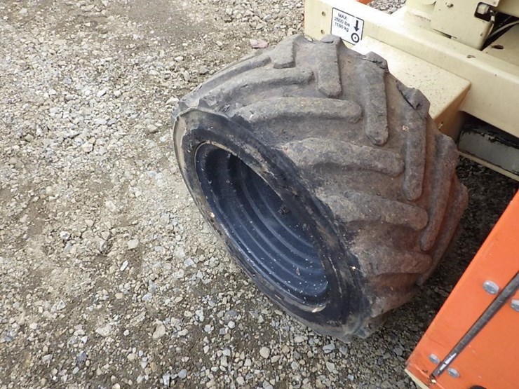 2008-jlg-260mrt-image-21