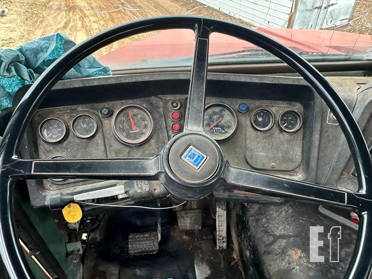 1900-white/gmc-fuel-truck-9618-image-21