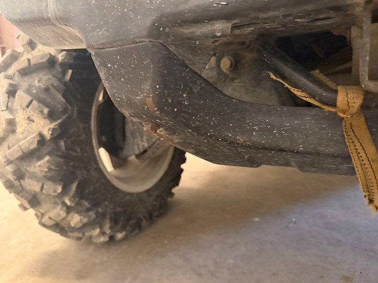 john-deere-gator-image-15