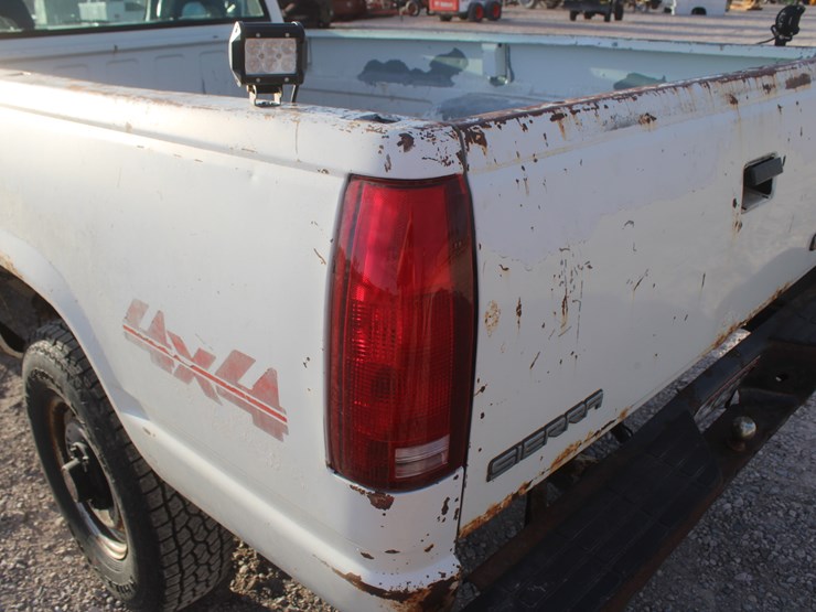 #3038-•-1992-gmc-seirra-single-cab-pickup-image-31