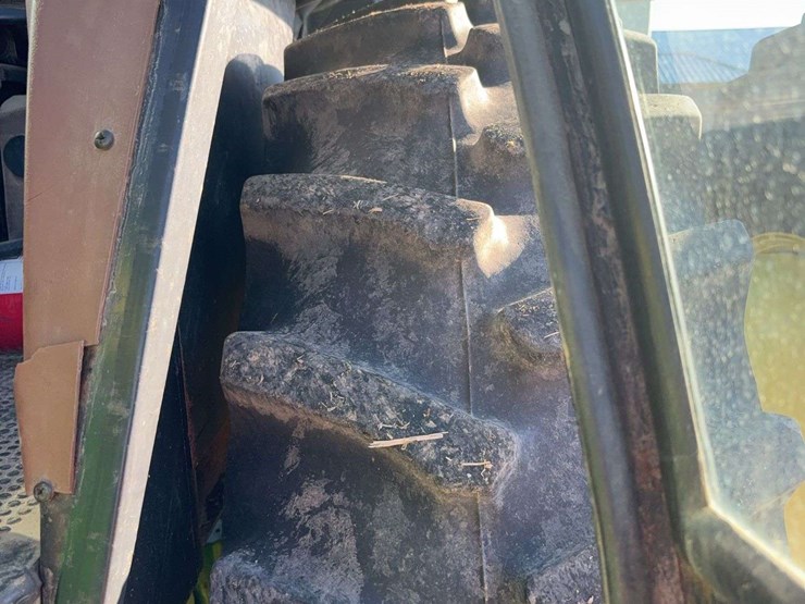 1986-john-deere-4050-image-28