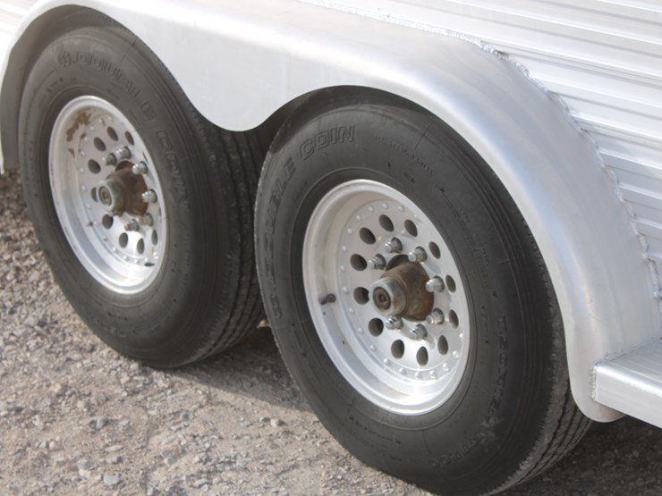 #3020-•-1995-soft-touch-horse-trailer-with-living-quarters-image-50