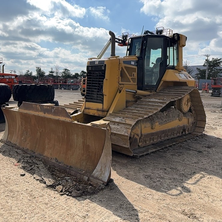 CATERPILLAR D6N LGP