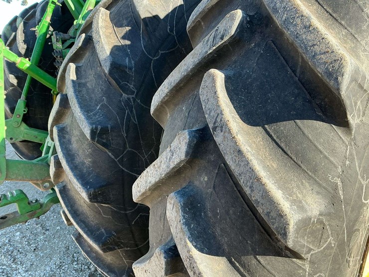 1997-john-deere-8300-image-27