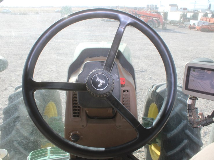 2009-john-deere-8330-image-87