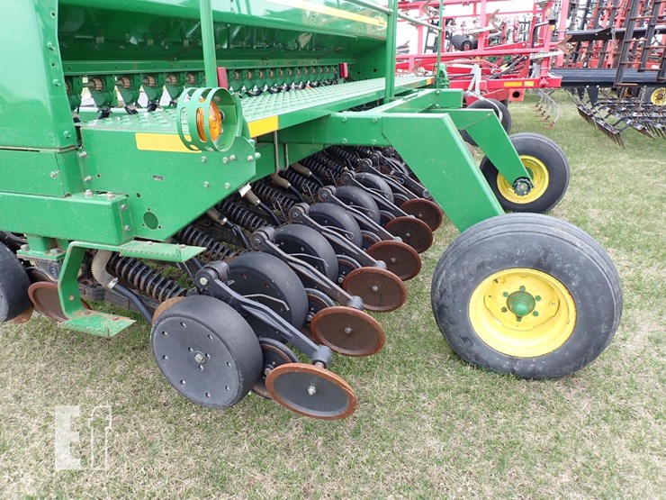 john-deere-1560-image-10