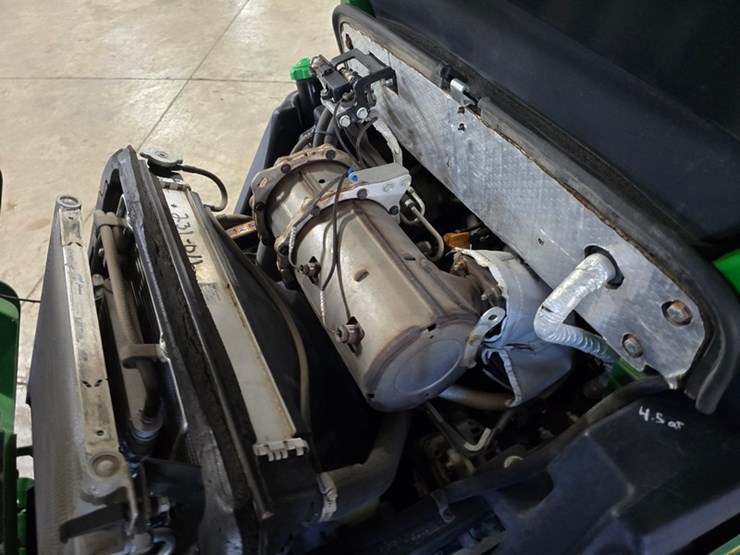 2015-john-deere-1575-image-21