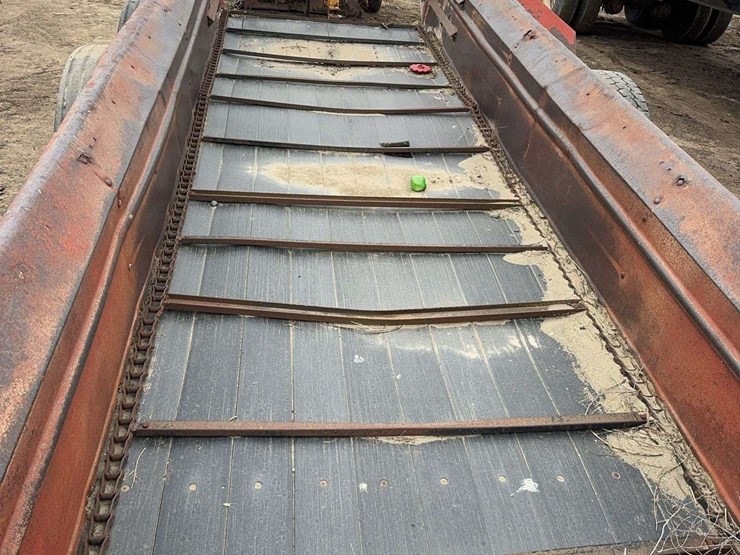 new-holland-680-image-5