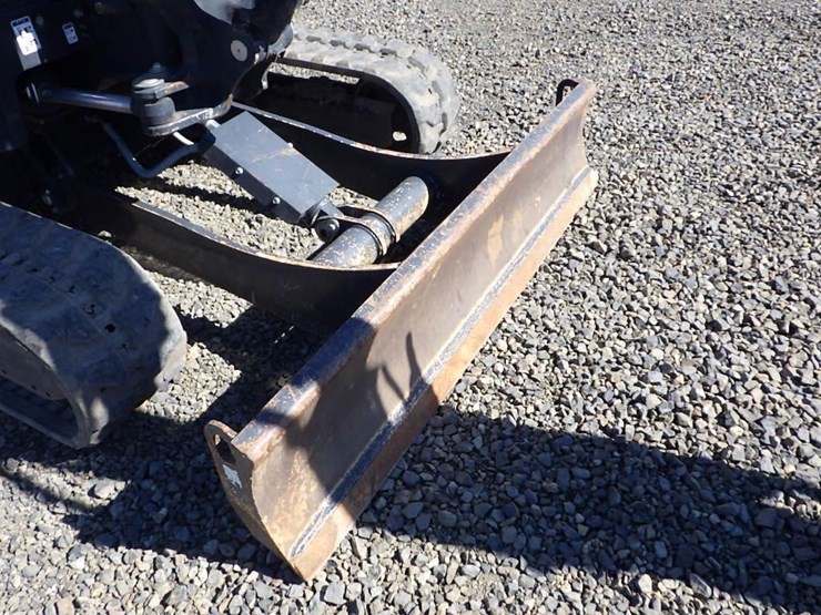 yanmar-vio35-6a-image-32