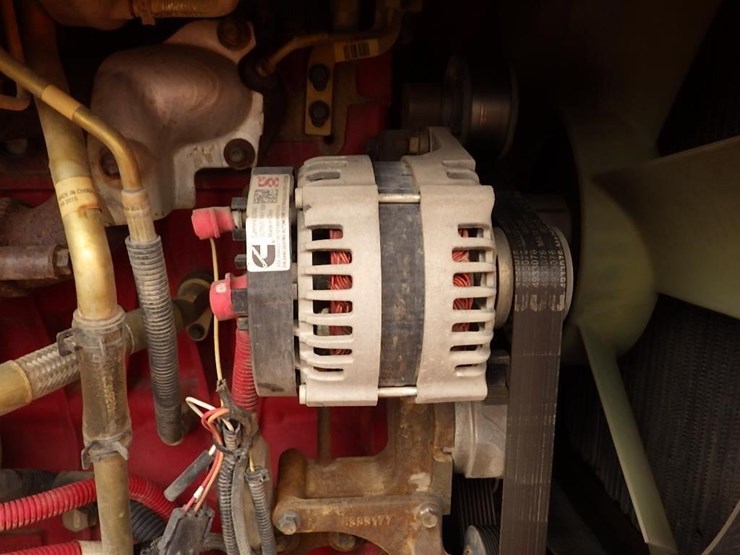 2015-jlg-8042-image-19