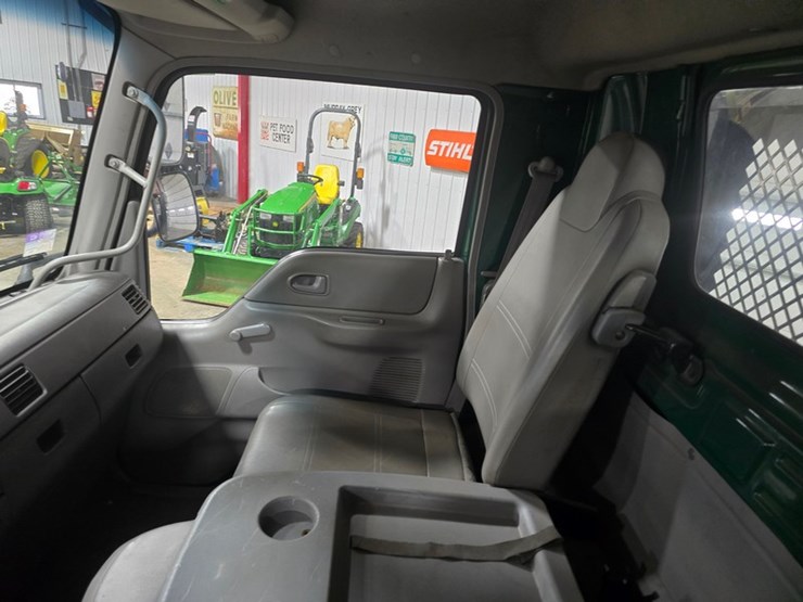 2007-ford-lcf-image-29