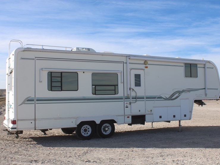#3041-•-2002-king-of-the-road-royalite-34ft-camper-trailer-image-4