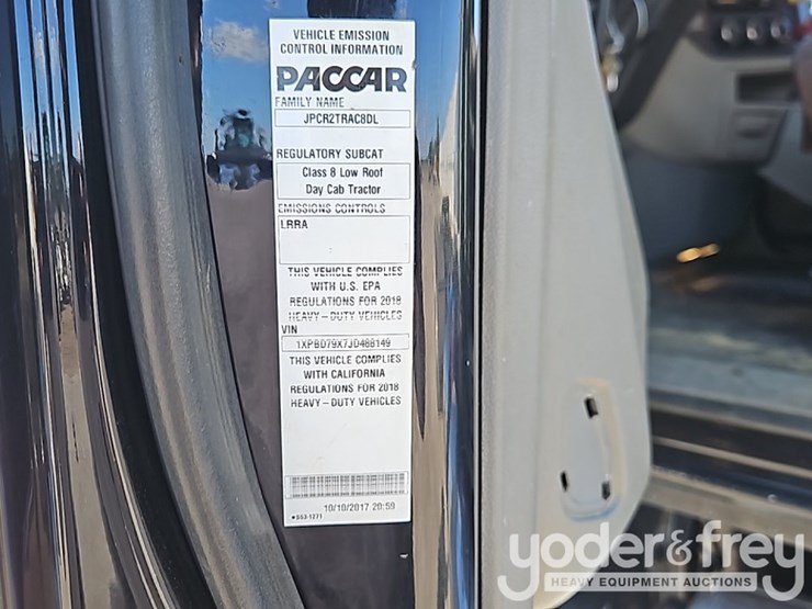 peterbilt-579-image-47