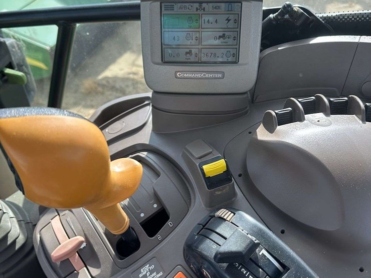 2011-john-deere-7530-image-26