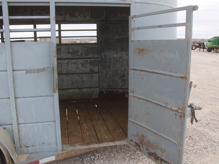 #3010-•-1995-calico-bumper-pull-16ft-livestock-trailer-image-16
