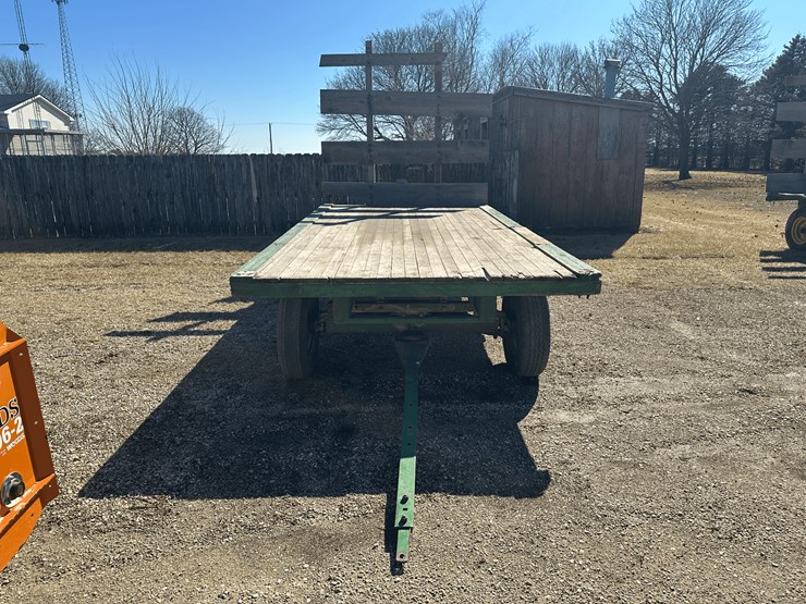 hayrack-7'-x-14'-w/jd-gear-&-hoist-image-5