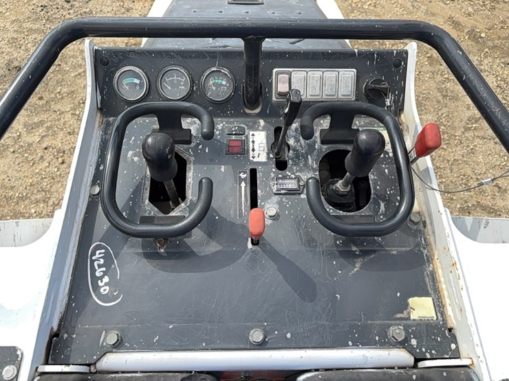 2016-bobcat-mt85-image-8