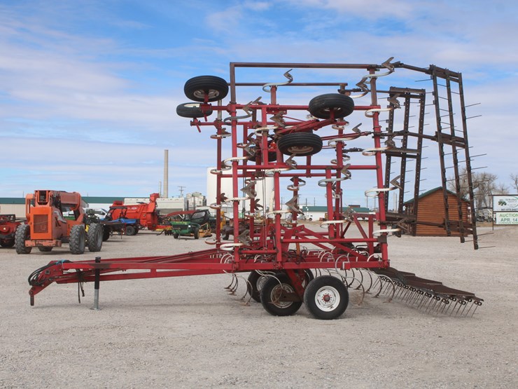 #1063-•-willrich-field-cultivator-with-finisher-image-5