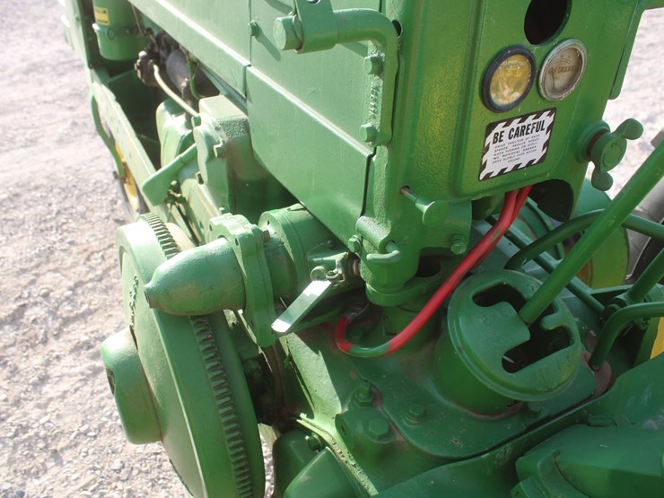 john-deere-b-image-35