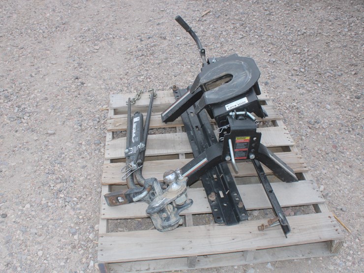 #3001-•-5th-wheel-camper-hitch-image-2