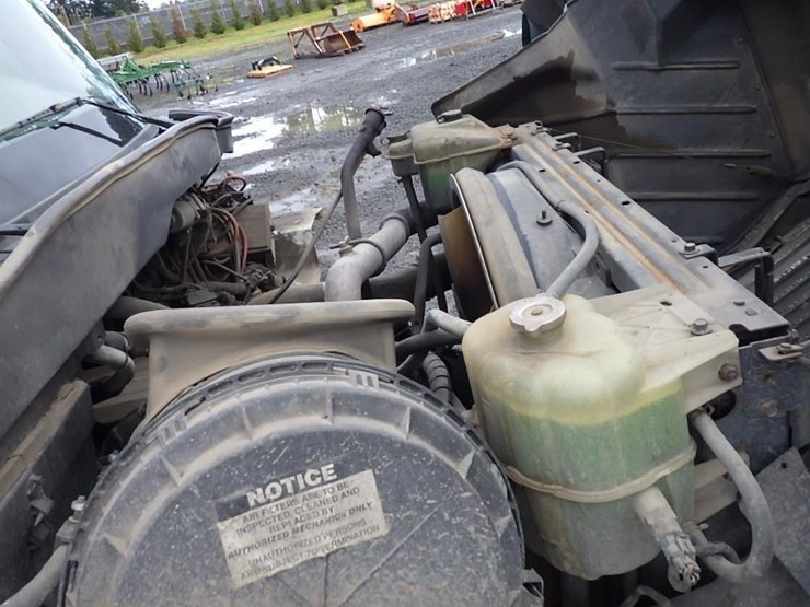 2007-international-7600-image-17