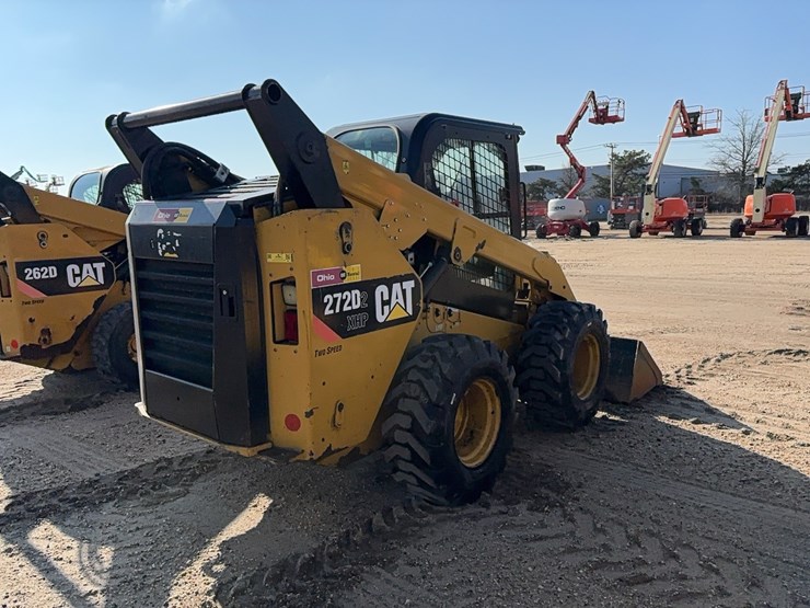 2017-caterpillar-272d2-xhp-image-4