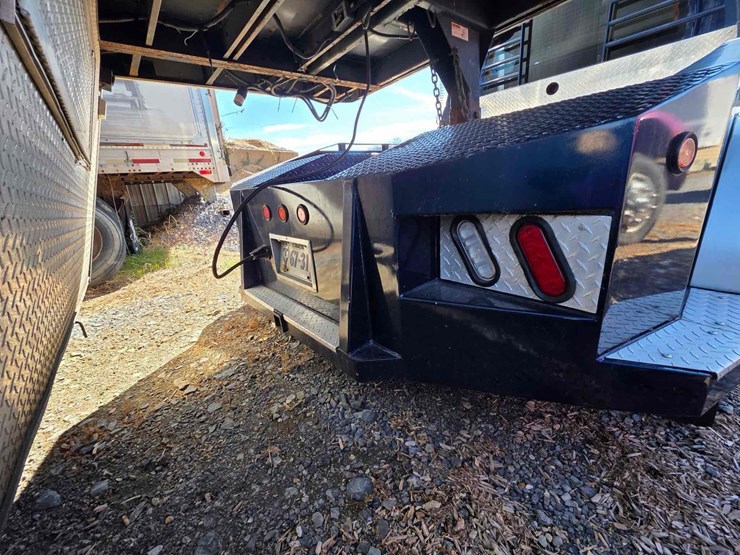 2004-chevrolet-c4500-*bid-is-pending*-image-8