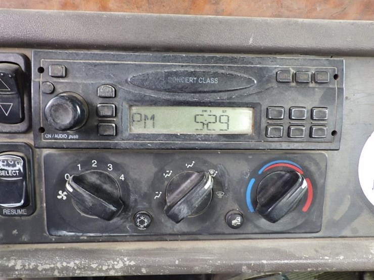 2006-peterbilt-357-image-60