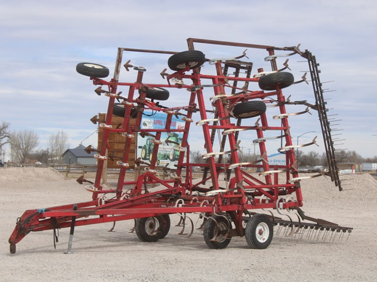 #1063-•-willrich-field-cultivator-with-finisher-image-4