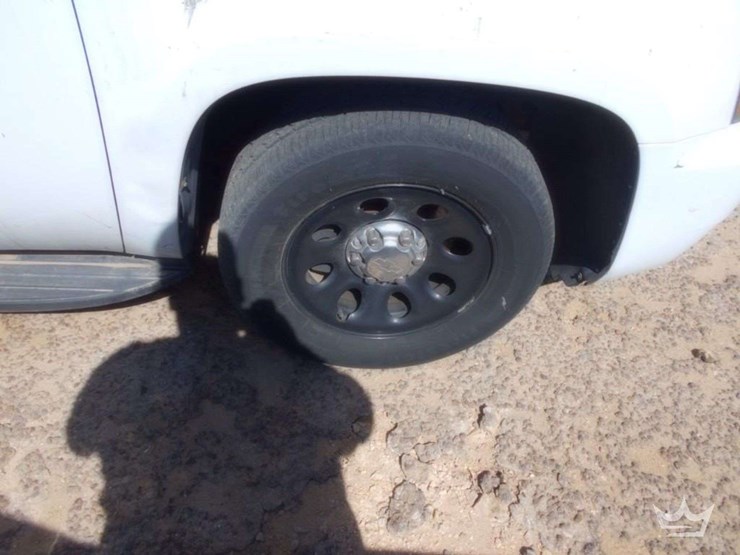 2014-chevrolet-tahoe-image-9